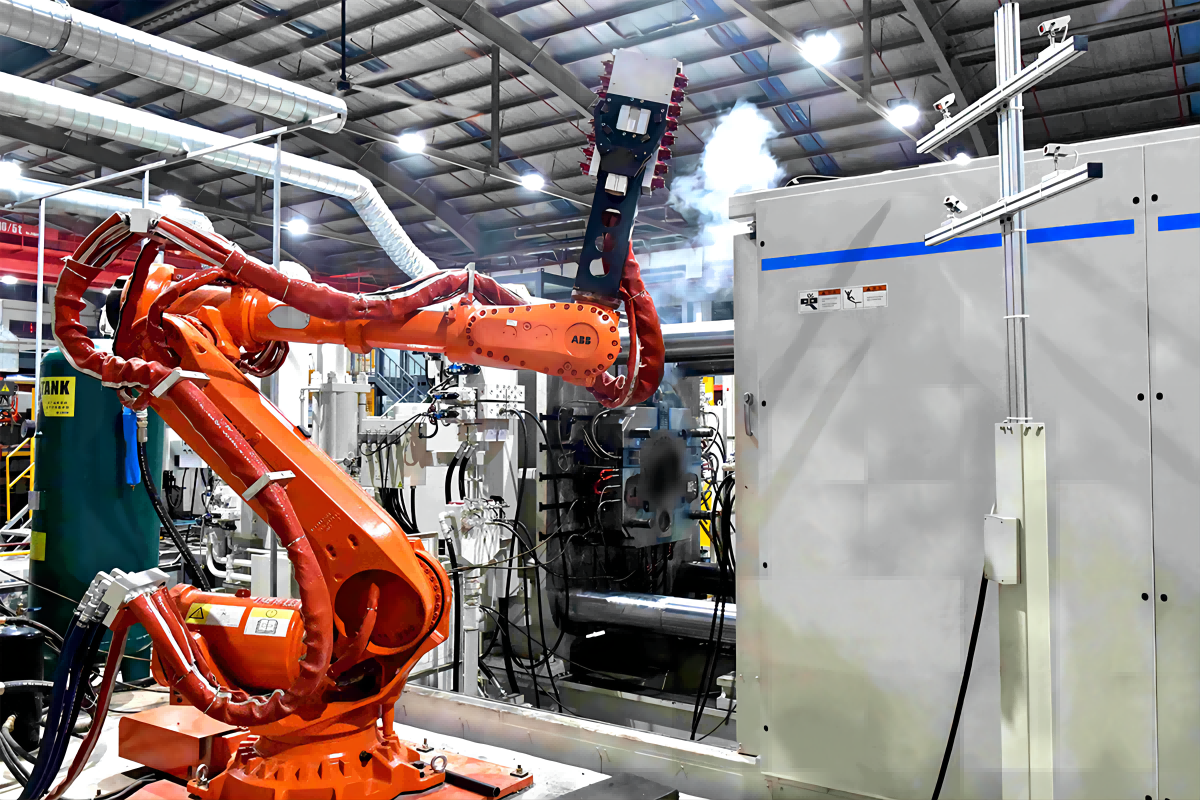 品成金屬滿足客戶自動化生產(chǎn)需求，可根據(jù)客戶自動化生產(chǎn)線提供壓鑄模具的整體解決方案