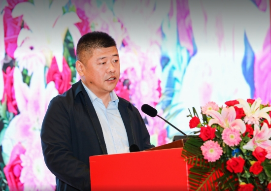 希望各界繼續(xù)通力合作、鼎力相助，不斷提高鑄鍛工藝水平