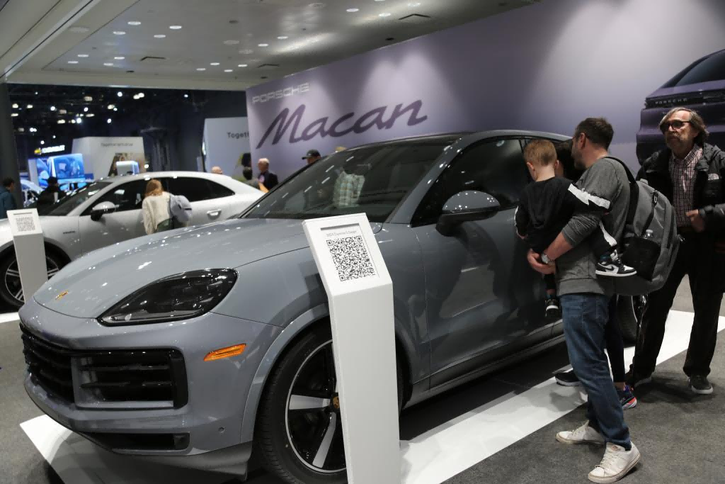 特朗普宣布將對(duì)進(jìn)口汽車加征25%關(guān)稅